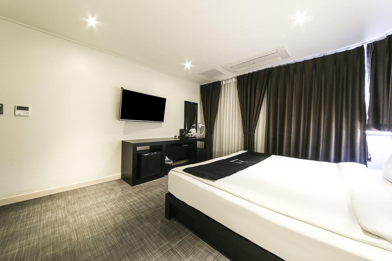 Publico Hotel Seogwipo Bagian luar foto